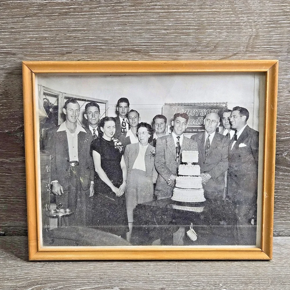 Vintage 1940s Blonde Wood Picture Frame w/ Trading Post 10th Anniversary Photo